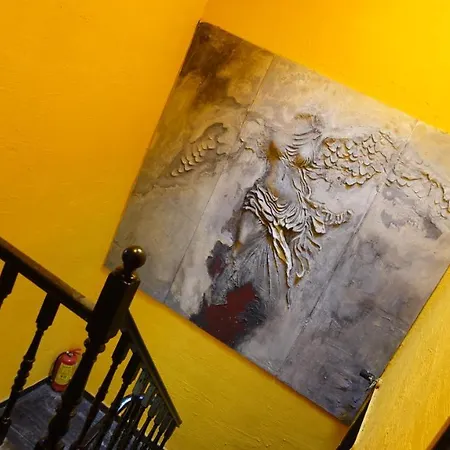 Titan House Hostel *